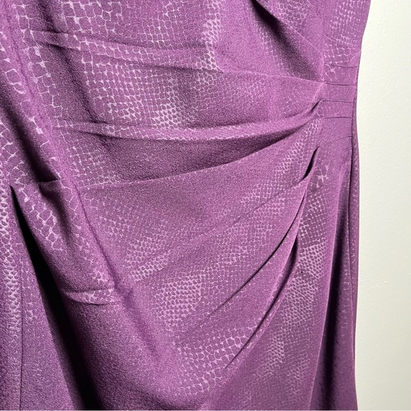 Adrianna Papell Women Dress 10 Purple Snakeskin Embossed Sliming Ruched Cocktail - Picture 11 of 14